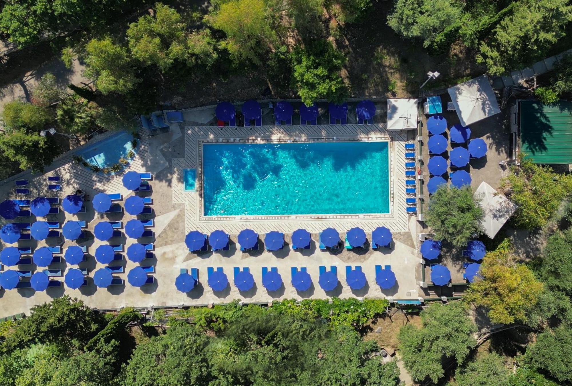 Village Camping Santa Fortunata - Campogaio Сорренто Екстер'єр фото